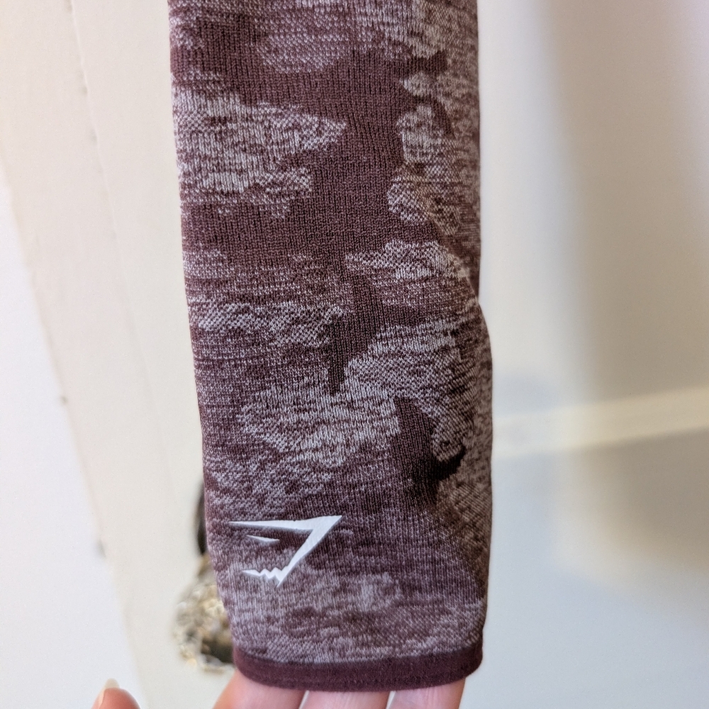 Gymshark S Camo Adapt Seamless Long Sleeve Crop Top Berry - Picture 8 of 8